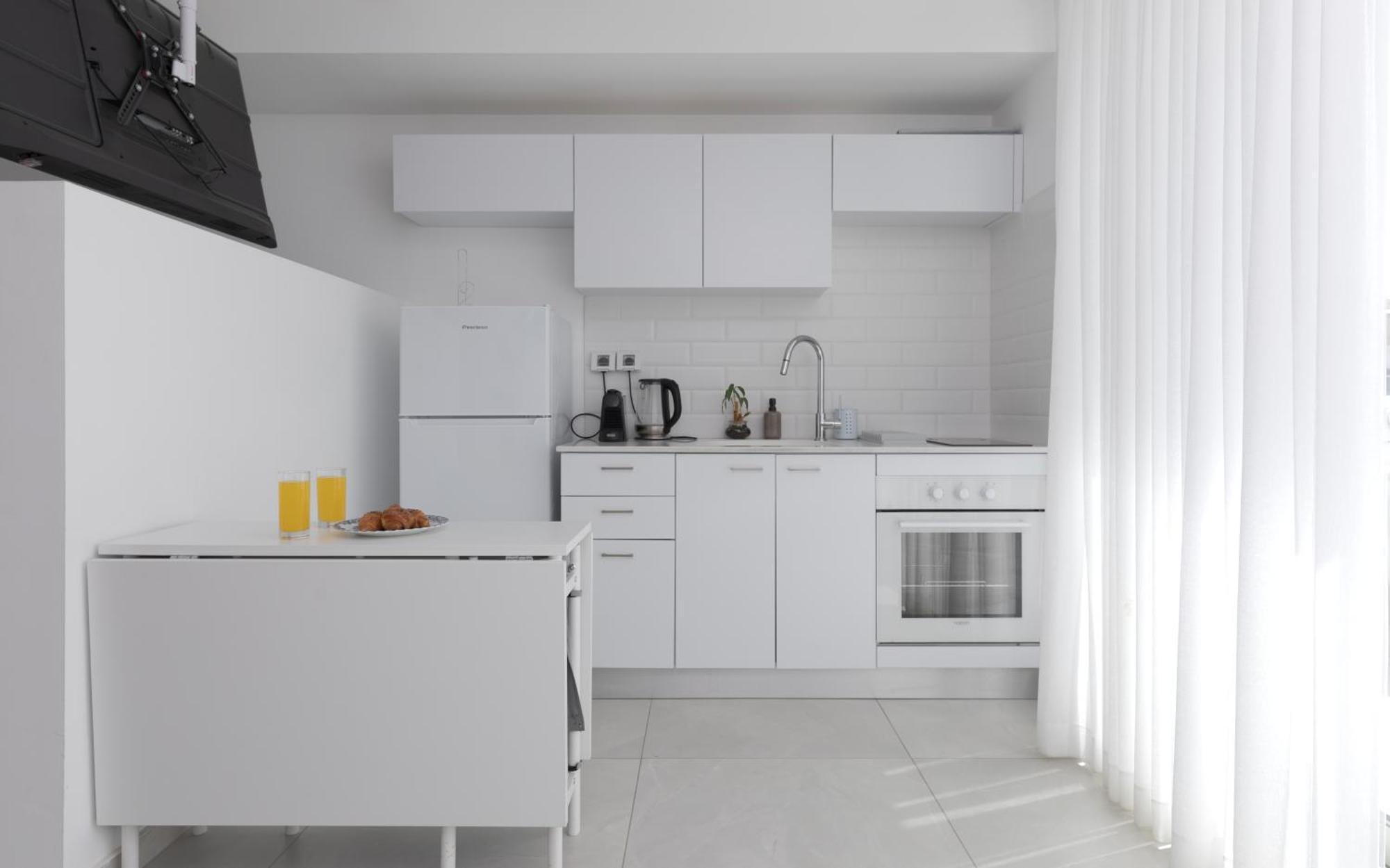Apartamento סוויטה סנסה בוטיק רק 50 מטר מהים במתחם Seaside היוקרתי עם בריכה - By Seaelo *